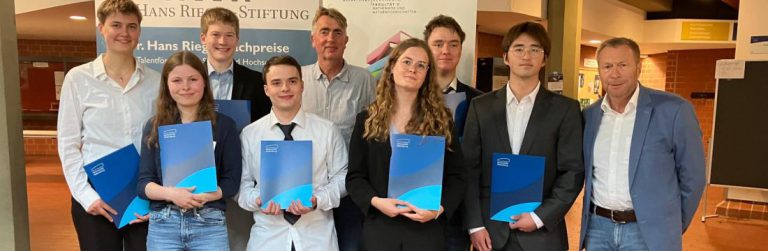 Auszeichnung von Facharbeiten durch die Dr. Hans Riegel-Stiftung