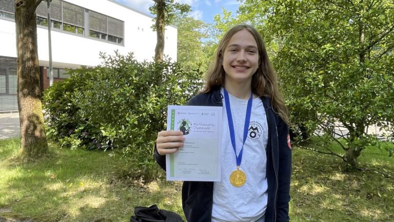 1. Preis bei Bundesrunde der Mathematik-Olympiade